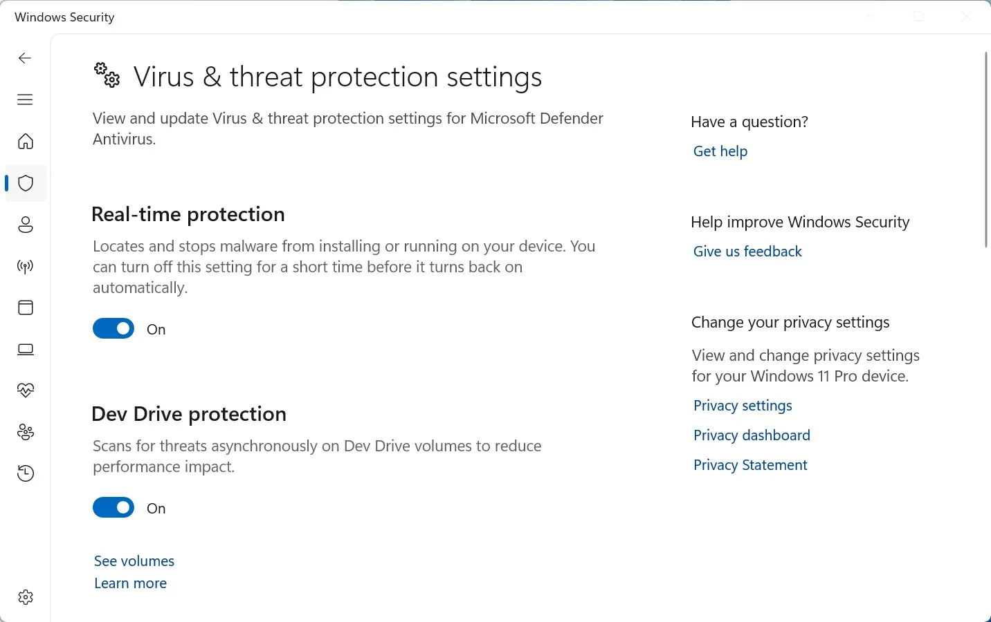 Windows Security settings showing all protection features enabled correctly